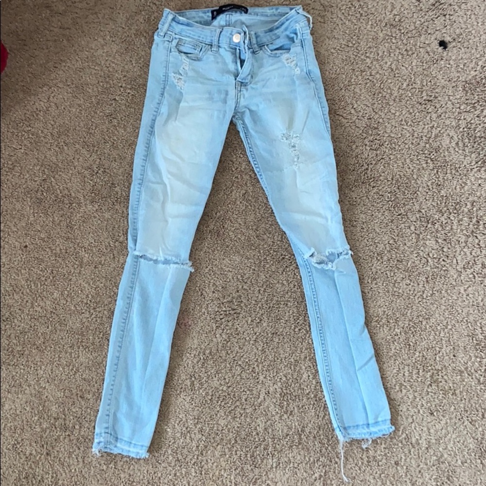 Hollister Light wash, skinny ripped jeans